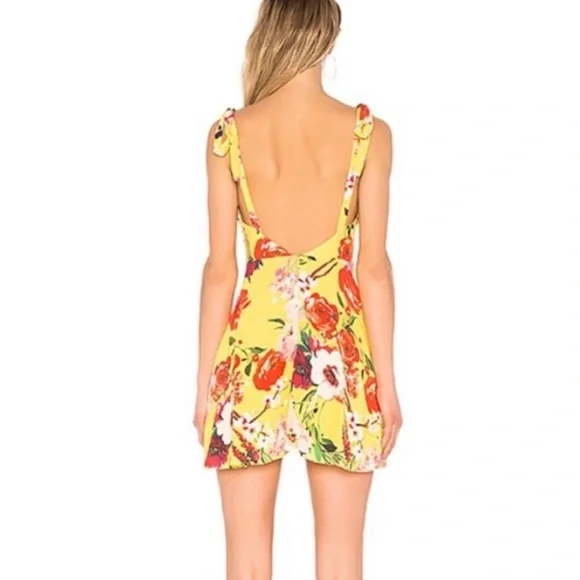 Revolve brand Privacy Please Daisy floral Mini dress in Dandelion XS - Picture 2 of 3